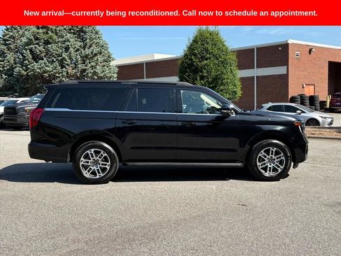 Used 2025 Ford Expedition Max Active RWD image 6