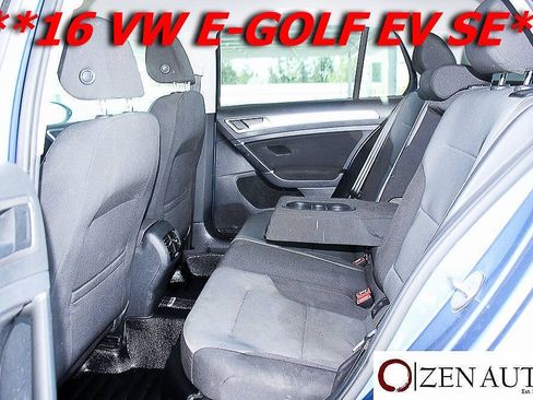 Used 2016 Volkswagen e-Golf SE FWD image 28
