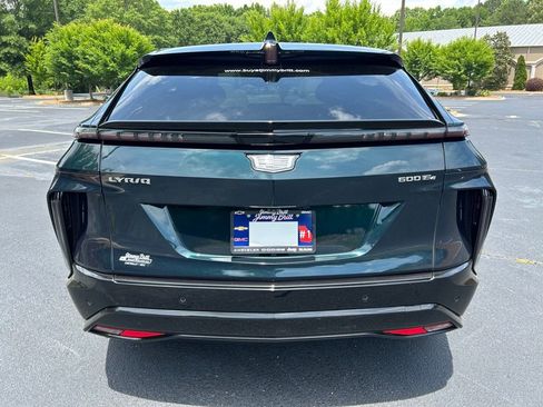 Used 2024 Cadillac Lyriq Sport AWD/4WD image 21