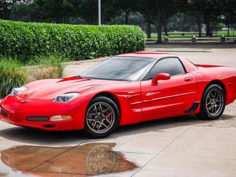 Used 2001 Chevrolet Corvette Z06 w/ Memory Pkg RWD image 28