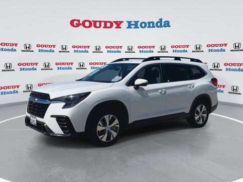 Used 2023 Subaru Ascent Premium w/ Convenience Package AWD/4WD image 4