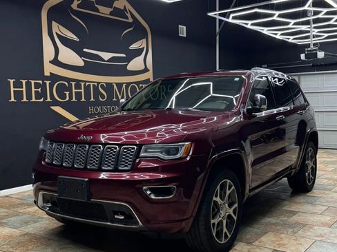 Used 2020 Jeep Grand Cherokee Overland AWD/4WD image 3