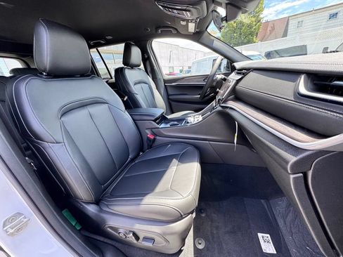 New 2026 Jeep Grand Cherokee Limited AWD/4WD image 19