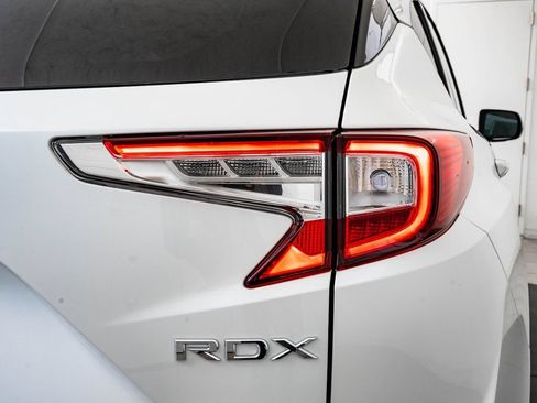 Used 2026 Acura RDX SH-AWD w/ Technology Package image 9