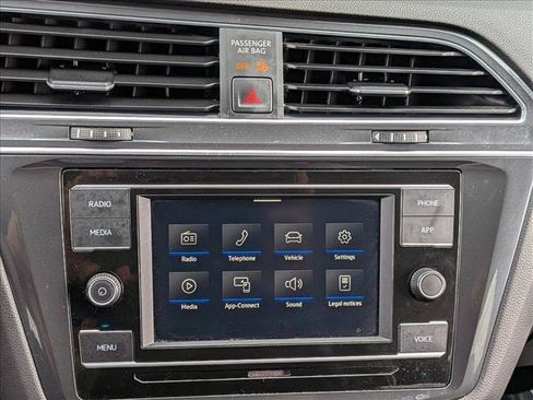 Used 2022 Volkswagen Tiguan S FWD image 14