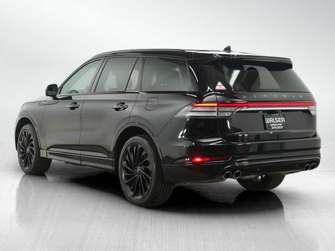 Used 2024 Lincoln Aviator Reserve w/ Equipment Group 201A image 3