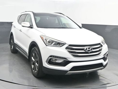 Used 2018 Hyundai Santa Fe Sport image 1