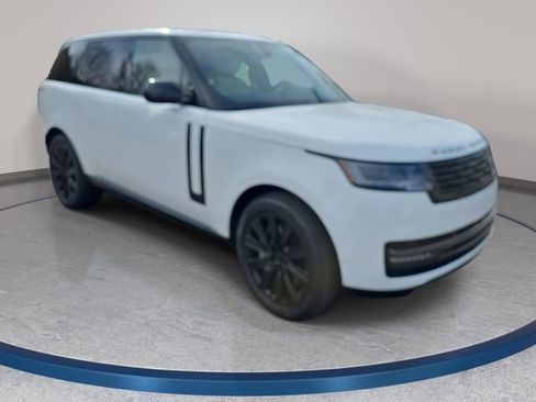 New 2026 Land Rover Range Rover SE image 3