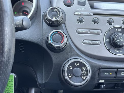 Used 2010 Honda Fit Sport image 16