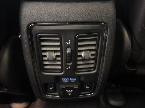 Used 2019 Ford Fusion SE image 62