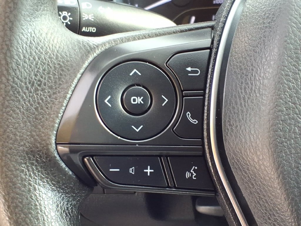 Used 2020 Toyota Camry LE FWD image 24