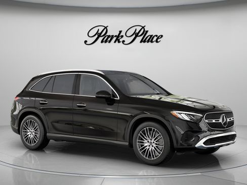 Used 2026 Mercedes-Benz GLC 300 image 31