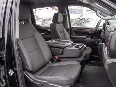 Used 2025 Chevrolet Silverado 1500 LT AWD/4WD image 15
