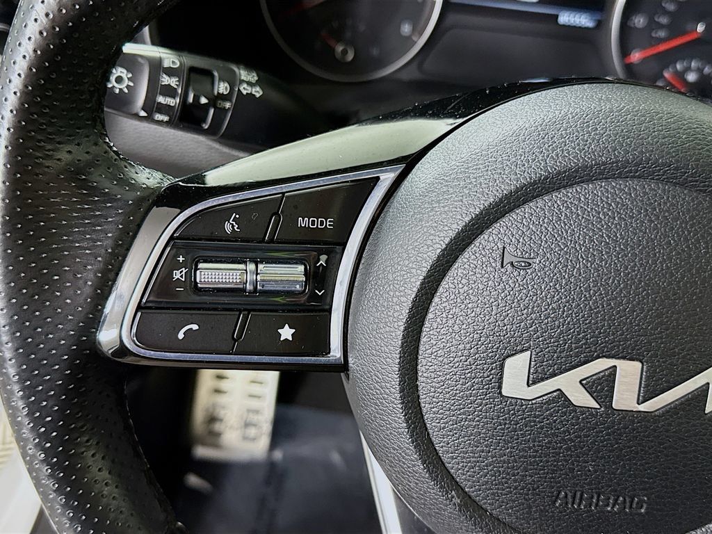 Used 2022 Kia Forte GT-Line w/ GT-Line Premium Package FWD image 22