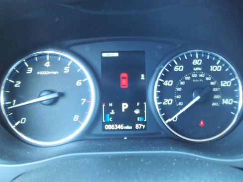 Used 2015 Mitsubishi Outlander SE AWD/4WD image 9