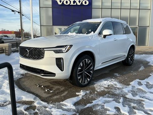 New 2026 Volvo XC90 B6 Plus w/ Protection Package image 2