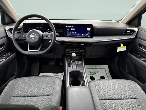 Used 2026 Nissan Kicks SV w/ SV Premium Package FWD image 23