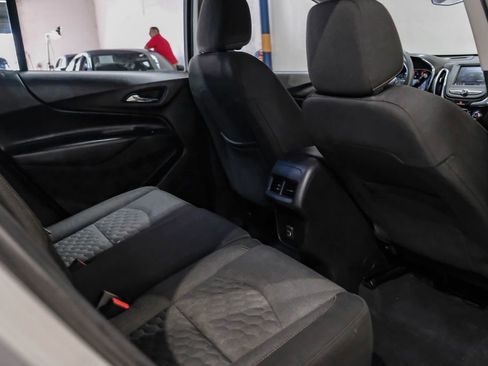 Used 2020 Chevrolet Equinox LT AWD/4WD image 37
