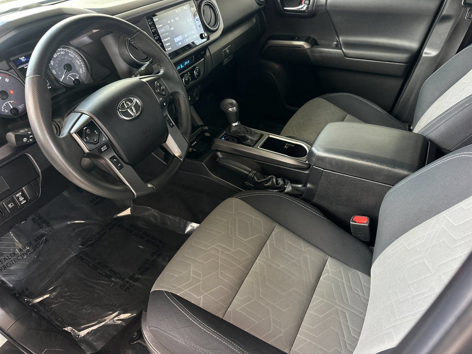 Used 2023 Toyota Tacoma TRD Off-Road AWD/4WD image 9