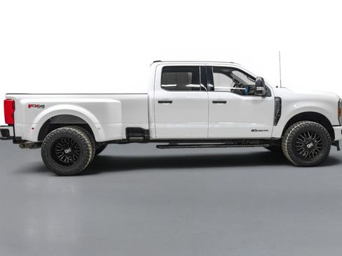 Used 2025 Ford F350 XLT w/ FX4 Off-Road Package AWD/4WD image 6