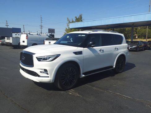 Used 2024 INFINITI QX80 Sensory image 6