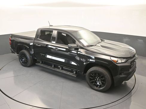 Used 2026 Chevrolet Colorado W/T w/ WT Custom Package RWD image 52
