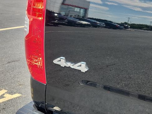 Used 2018 Toyota Tundra Platinum AWD/4WD image 35