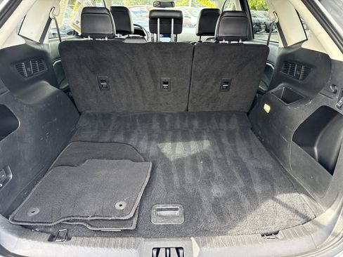 Used 2024 Ford Edge SEL image 7