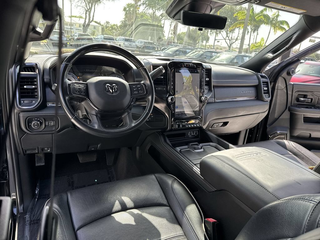 Used 2022 RAM 2500 Limited AWD/4WD image 32