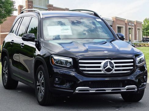 Used 2025 Mercedes-Benz GLB 250 image 3