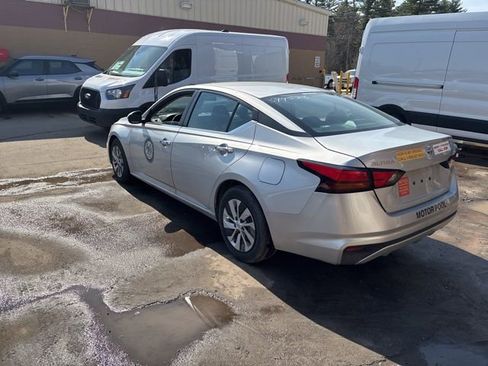 Used 2021 Nissan Altima 2.5 S image 5