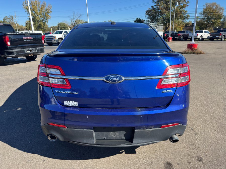 Used 2013 Ford Taurus SEL FWD image 4