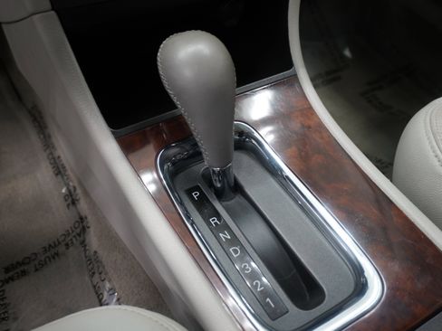 Used 2009 Buick LaCrosse CX FWD image 18