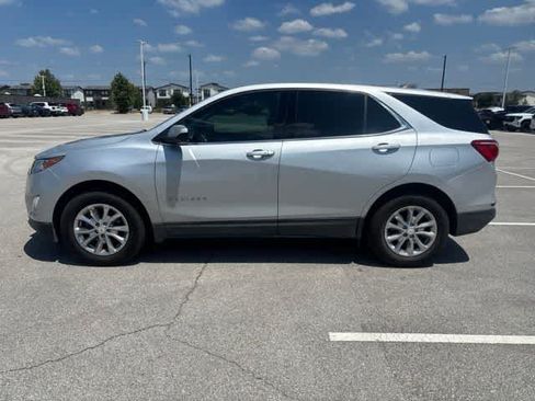 Used 2019 Chevrolet Equinox LT AWD/4WD image 2