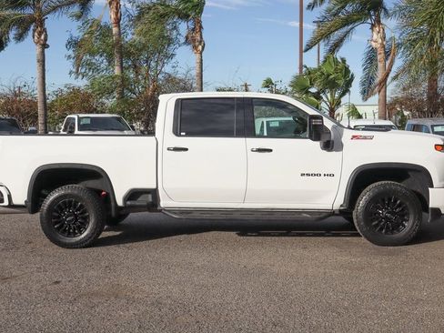 Used 2022 Chevrolet Silverado 2500 LTZ w/ LTZ Plus Package AWD/4WD image 9