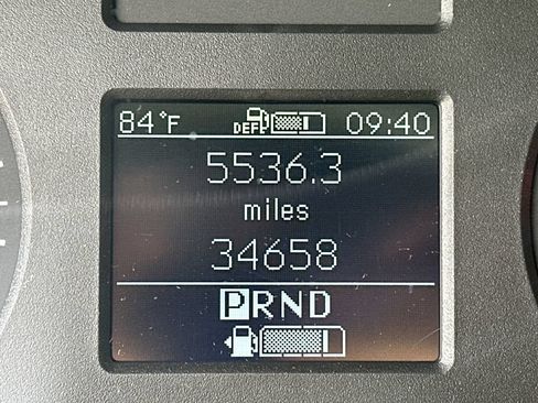 Used 2023 Mercedes-Benz Sprinter 2500 image 4