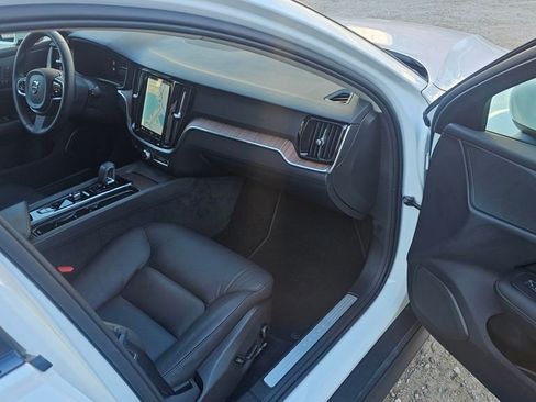 Certified 2024 Volvo V60 B5 Cross Country Plus image 12