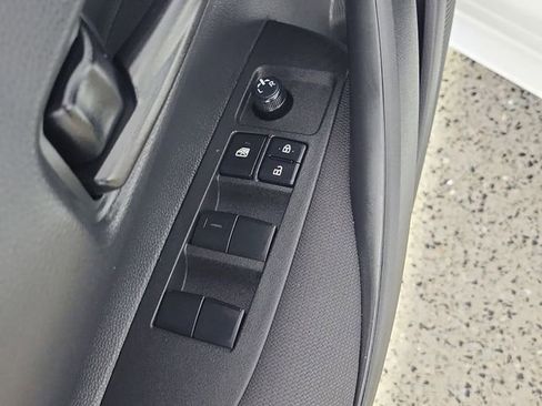 Used 2025 Toyota Corolla LE w/ Convenience Package FWD image 22