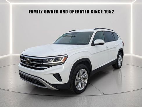 Certified 2022 Volkswagen Atlas SE image 9