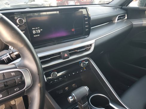 Used 2023 Kia K5 GT-Line image 29