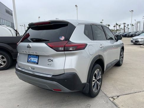 Certified 2021 Nissan Rogue SV FWD image 3