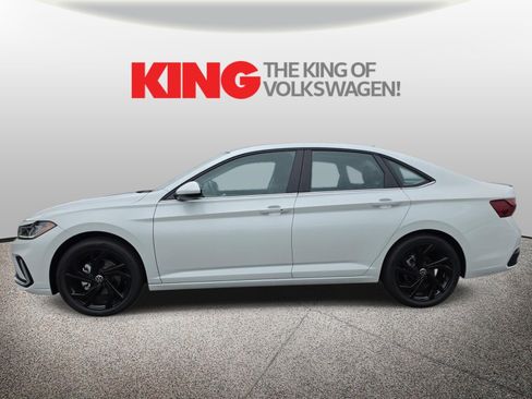 New 2026 Volkswagen Jetta SE FWD image 7
