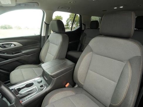 Used 2019 Chevrolet Traverse LS image 21