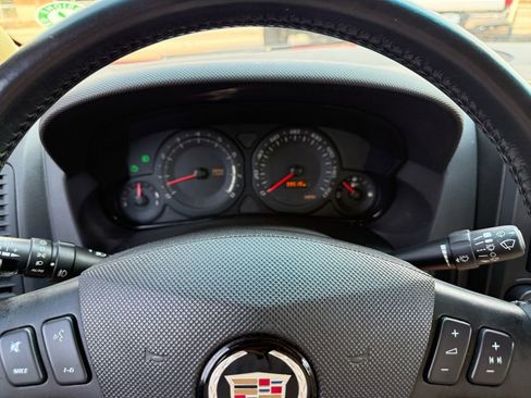 Used 2004 Cadillac SRX image 12