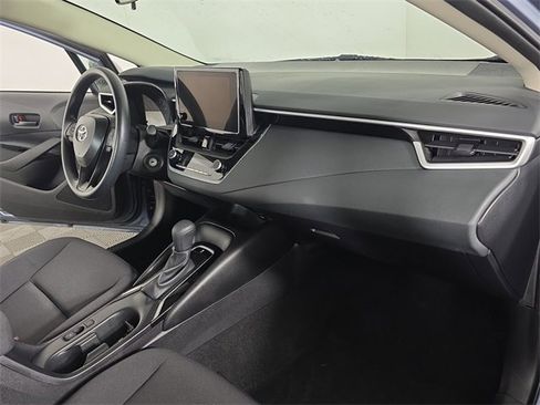 Used 2025 Toyota Corolla LE image 17