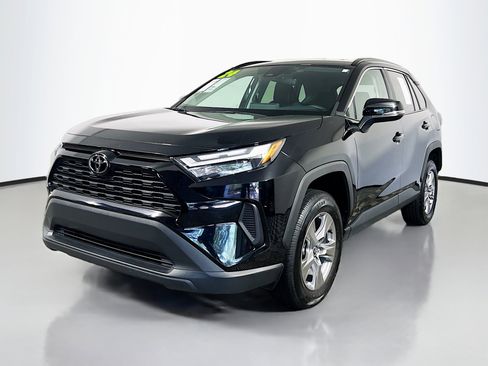 Used 2024 Toyota RAV4 XLE FWD image 10