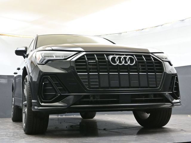 Used 2024 Audi Q3 2.0T Premium w/ Convenience Package AWD/4WD image 37