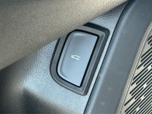 Used 2026 Chevrolet Equinox RS image 20