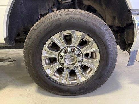 Used 2019 Ford F250 XLT w/ XLT Premium Package AWD/4WD image 26
