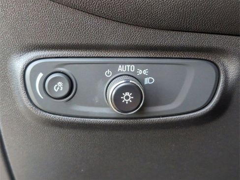 Certified 2023 Chevrolet Equinox RS image 17